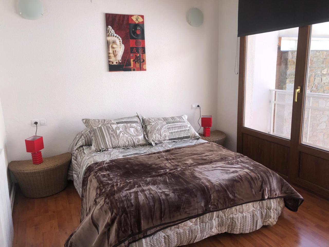 Confort St Jordi Pas De La Casa Bagian luar foto