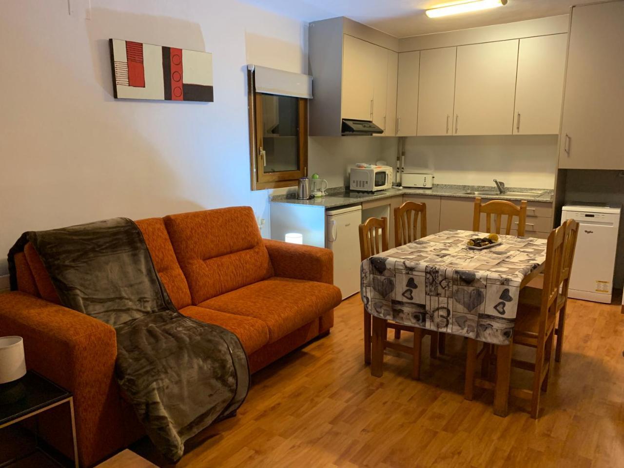 Confort St Jordi Pas De La Casa Bagian luar foto